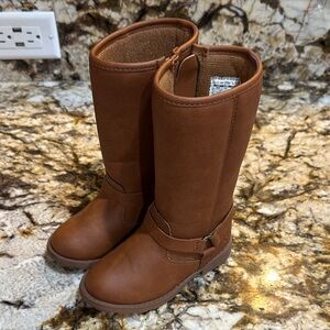 Carter's toddler size 8 Tan Kids Boots